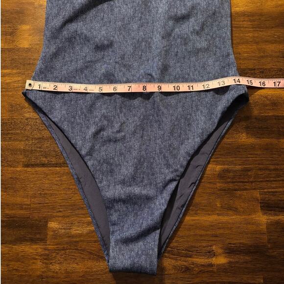 Weworewhat Women’s Large Swimsuit One Piece Scoop Low Back Cheeky High Leg - Picture 7 of 13